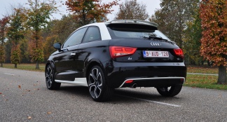 Audi A1 1.6 TDI BlackWhite