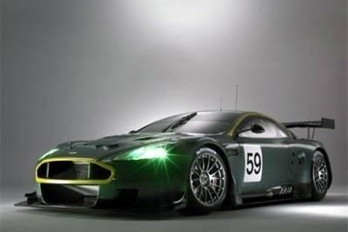 Aston Martin DBR9