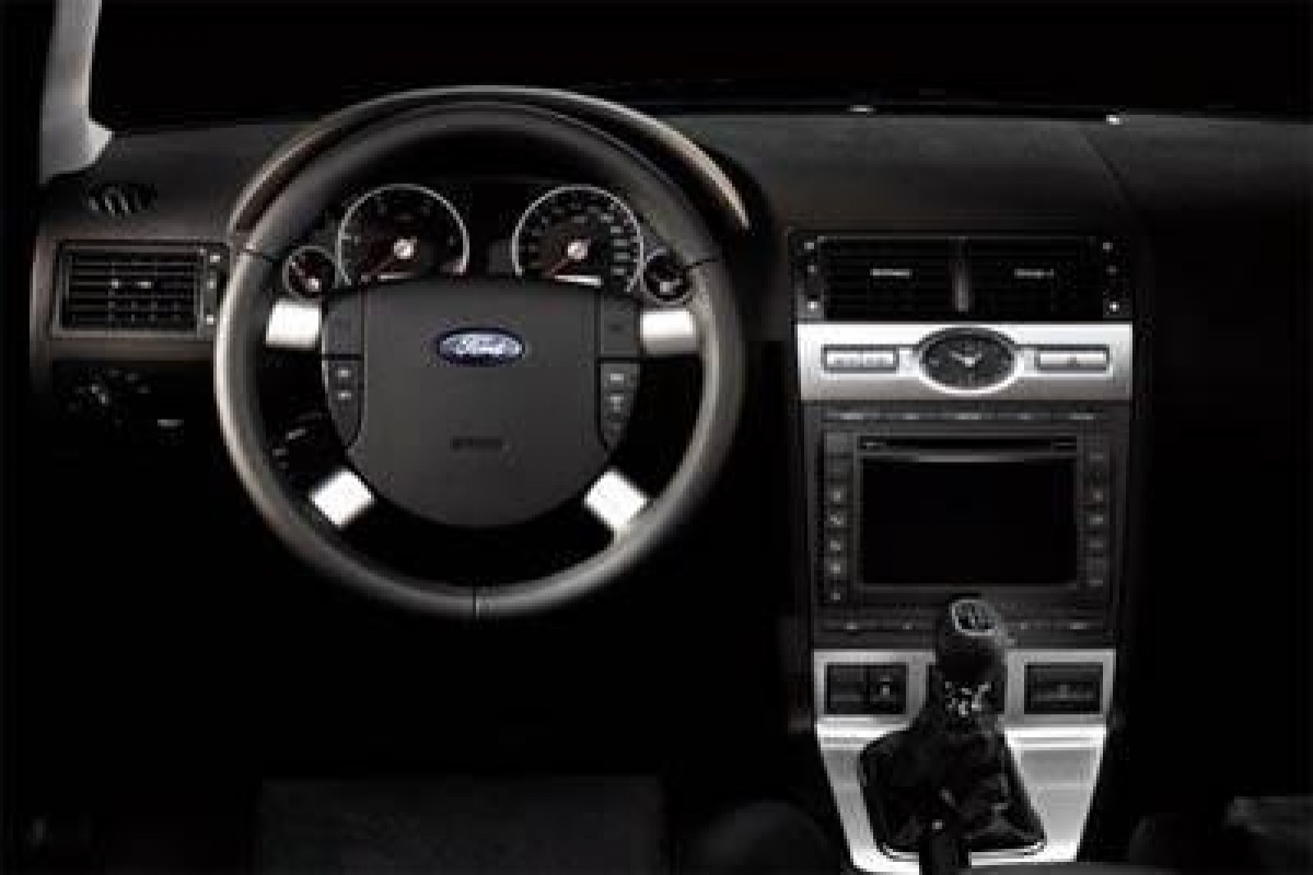 Ford Mondeo facelift 2005