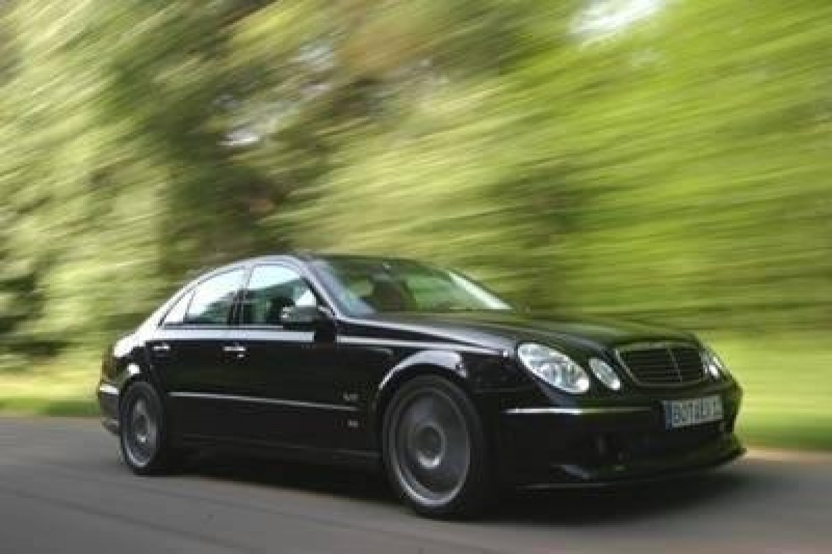 Brabus Mercedes E V12 Biturbo