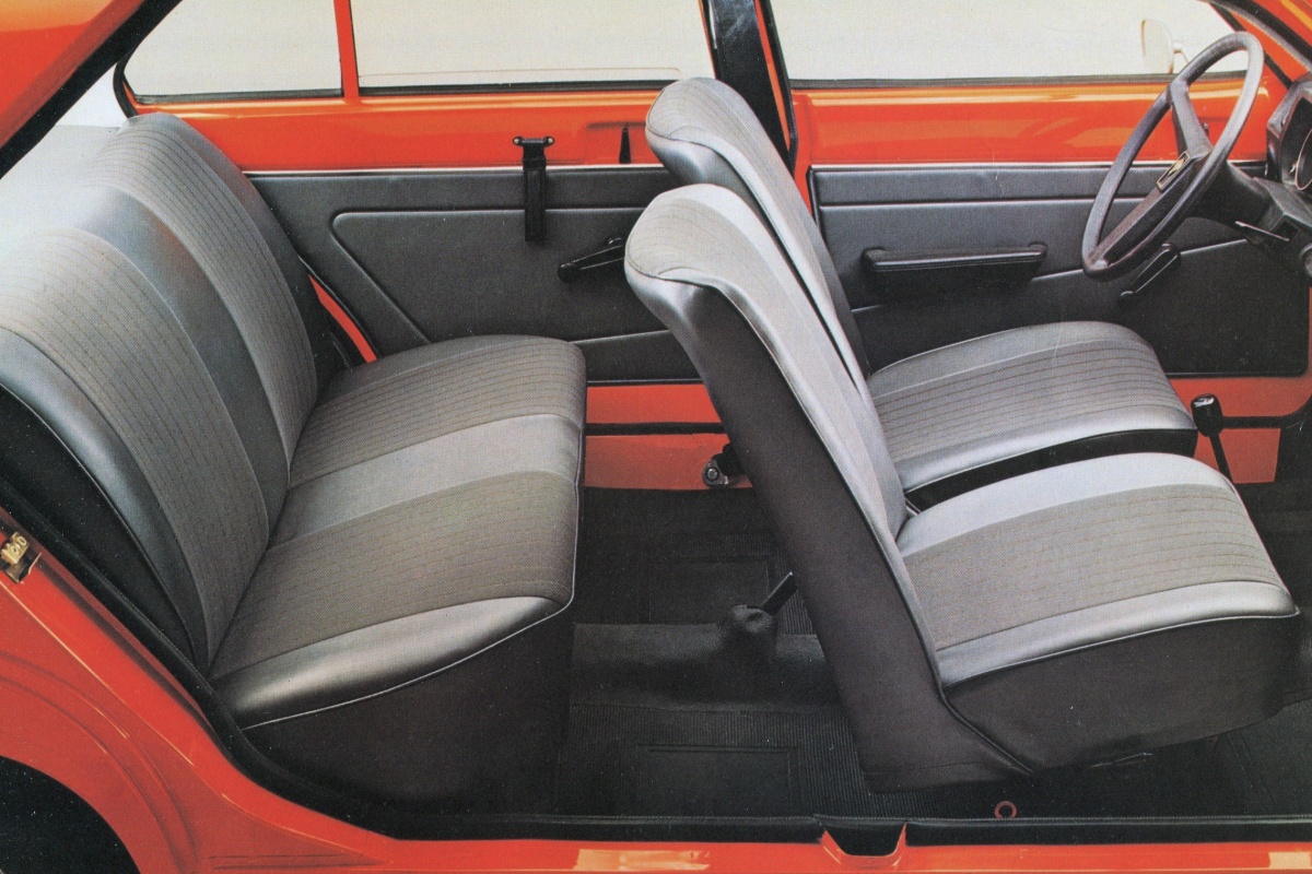 Housse de voiture adaptée à Peugeot 104 1972-1988 intérieur € 135
