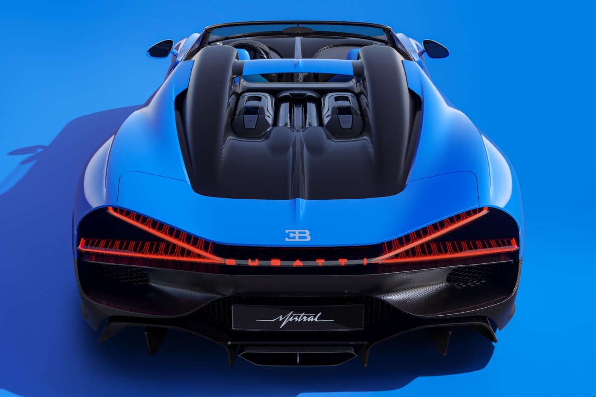 Automobile : Bugatti présente la Mistral, son nouveau modèle assemblé à  Molsheim - France Bleu