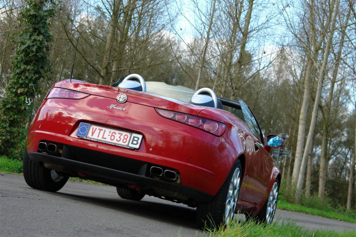 Alfa Romeo Spider 2.2 JTS