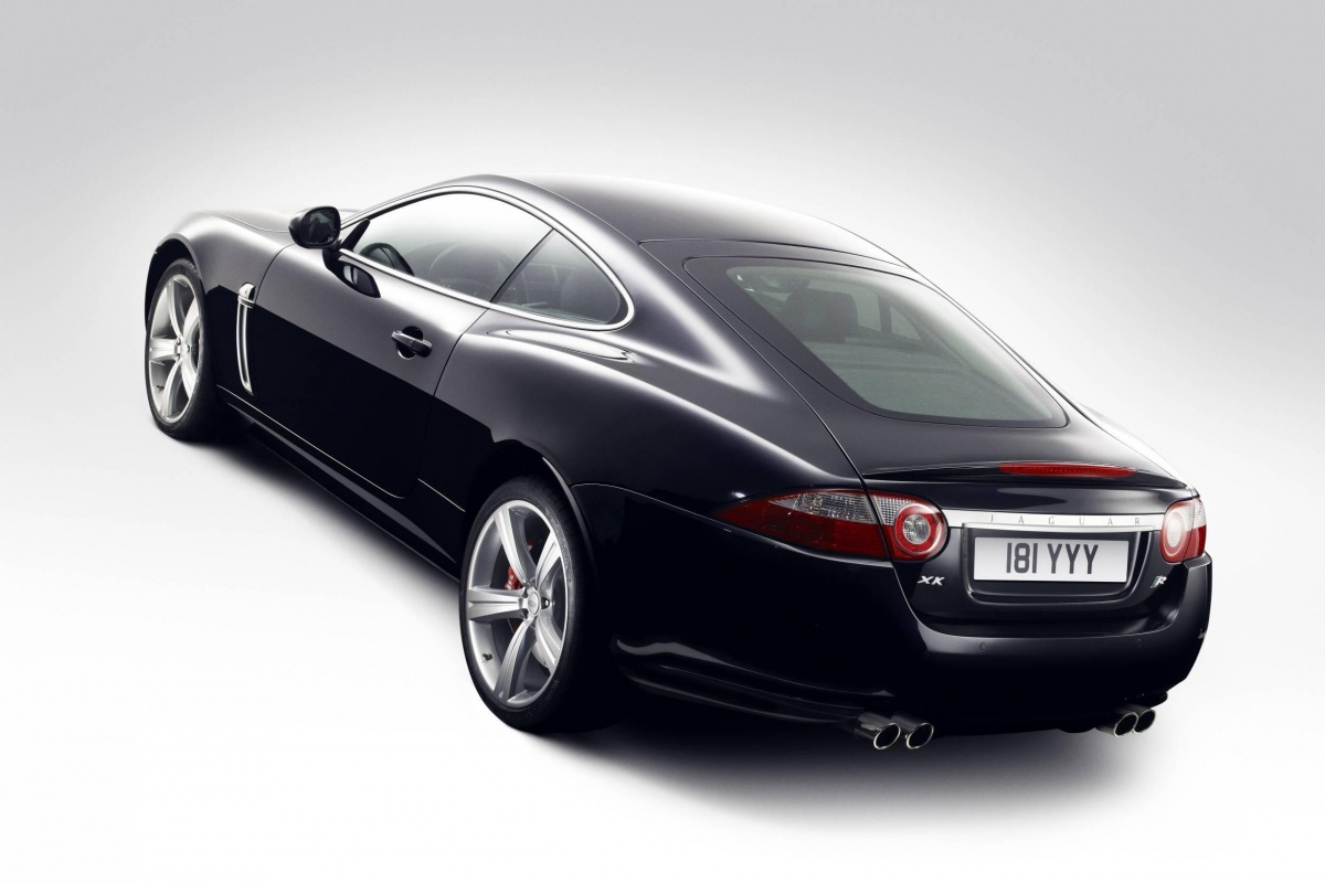 Update voor Jaguar XK en X-Type
