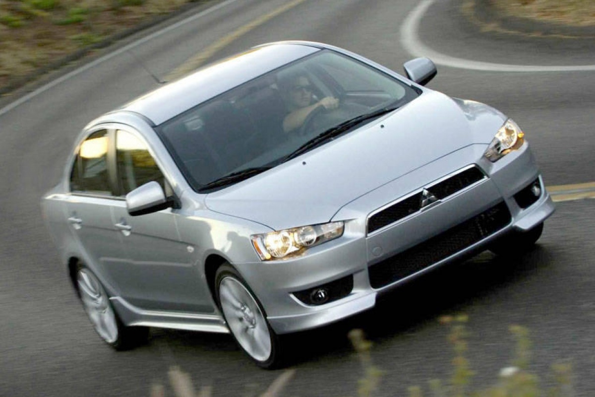 Mitsubishi Lancer: meer details