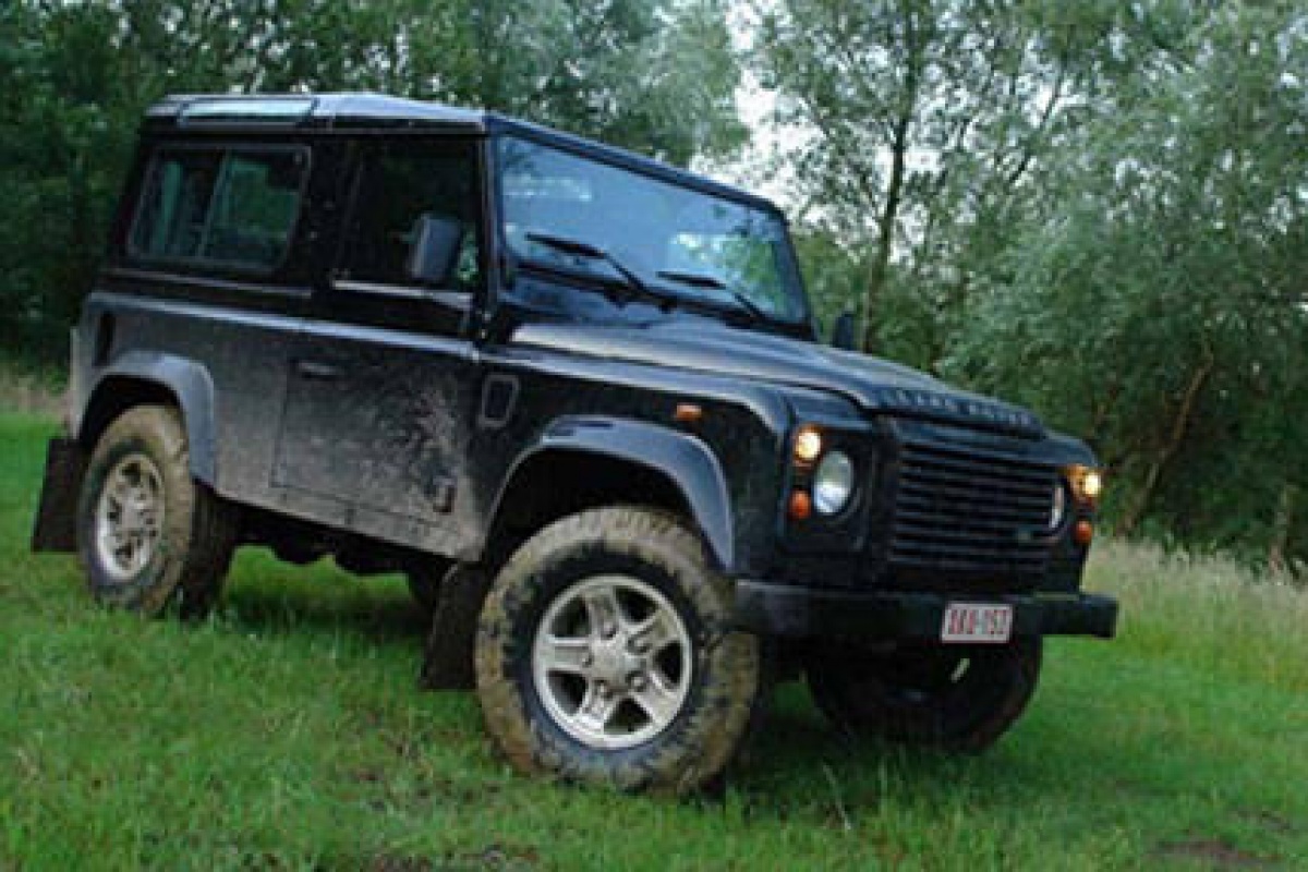 Land Rover Defender 90