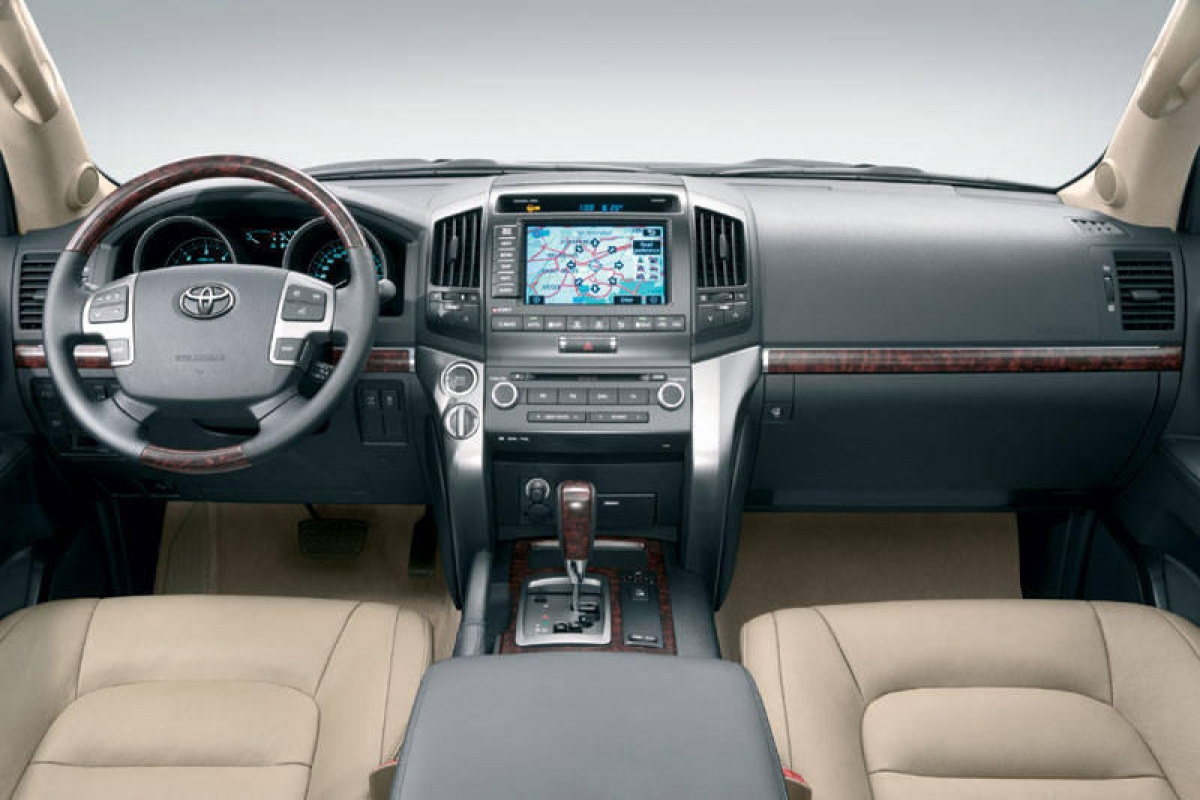 Toyota Land Cruiser voortaan V8