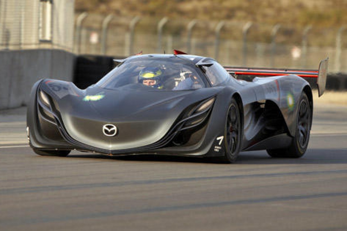 Mazda Furai in vol ornaat