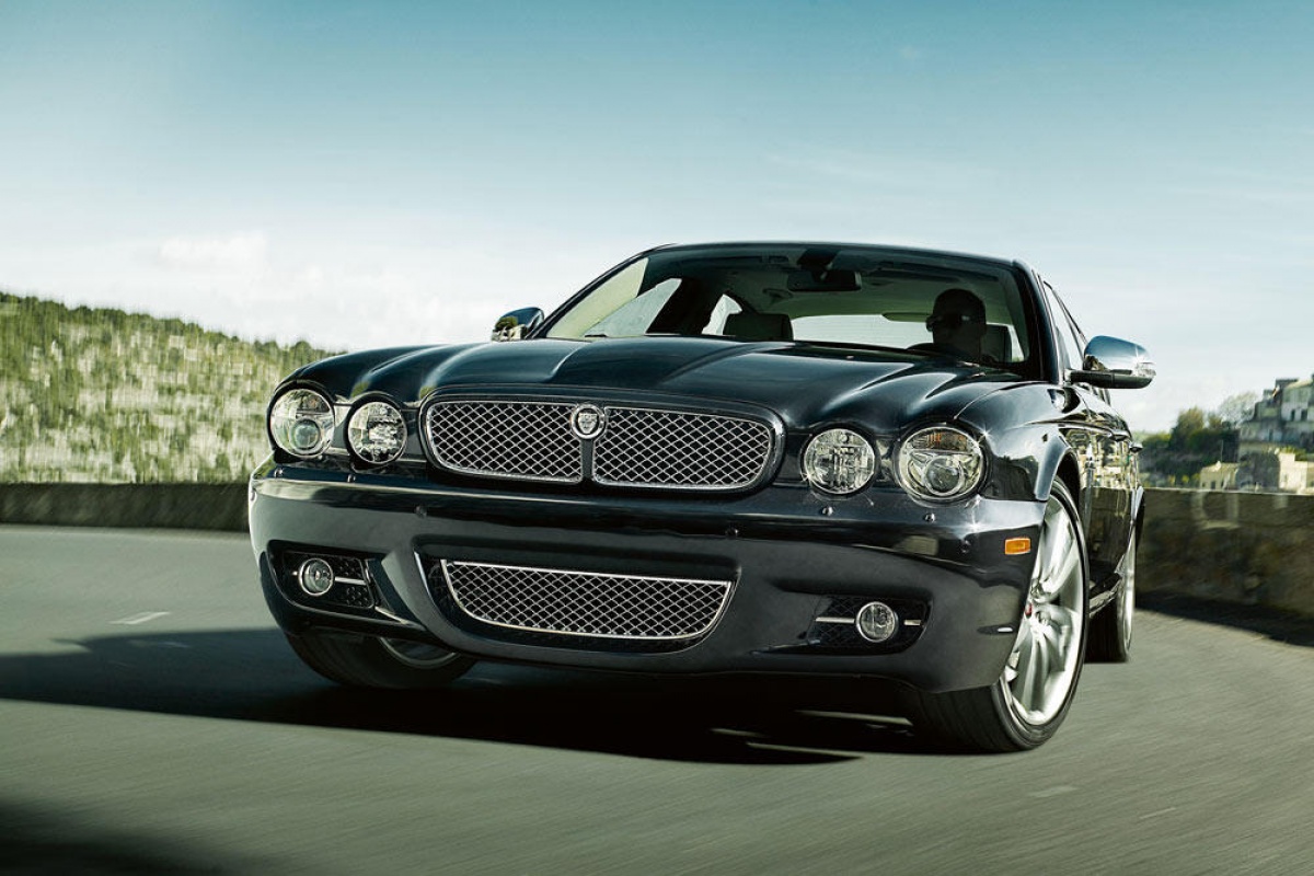 Jaguar XJ Collection