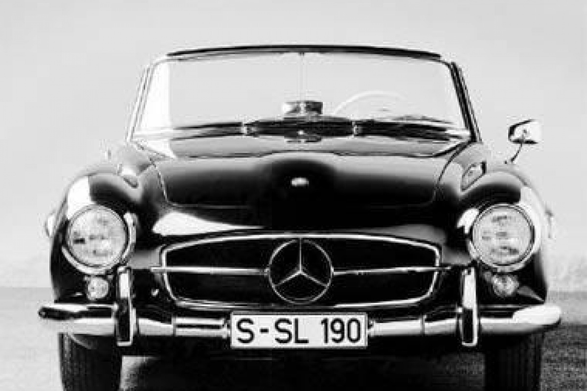 Mercedes 190 SL is halve eeuw jong