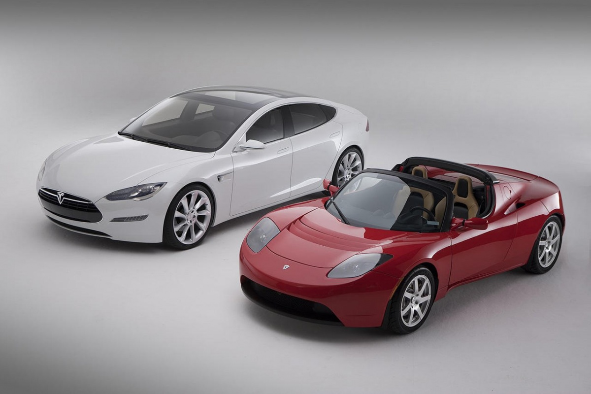 Elektrische SUV van Tesla tegen 2014