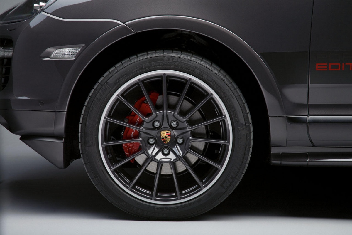 Porsche Cayenne GTS Design Edition 3