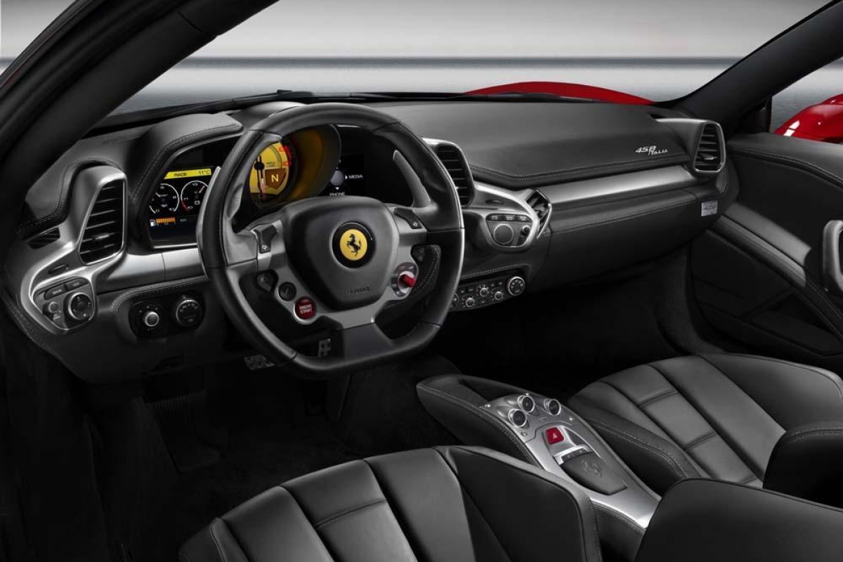 Ferrari 458 Italia (2)