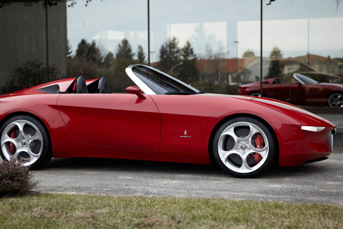 Alfa Romeo 2uettottanta by Pininfarina