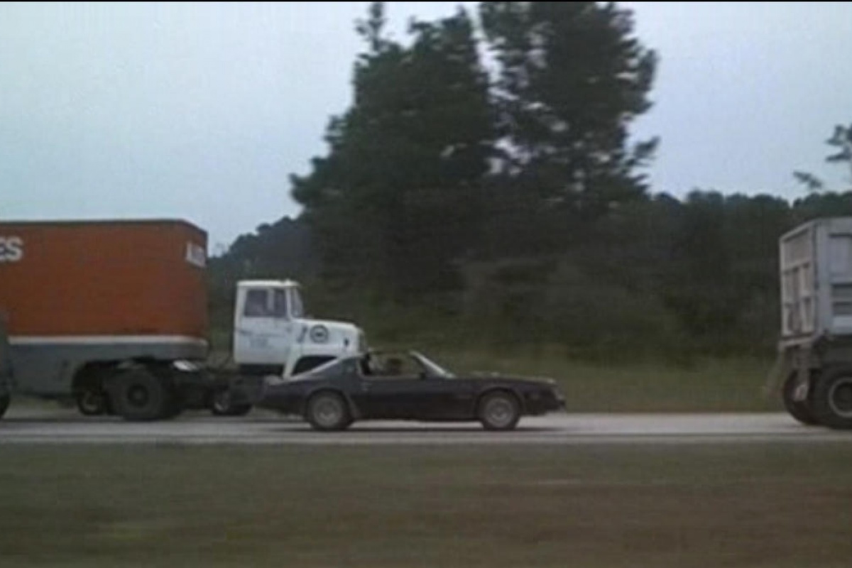 Smokey And The Bandit (1977)