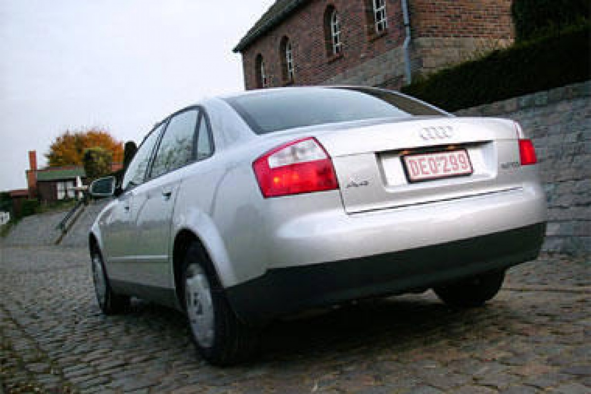 Audi A4 Berline TDI 100pk