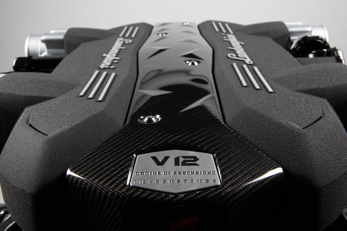 Lamborghini V12 & ISR