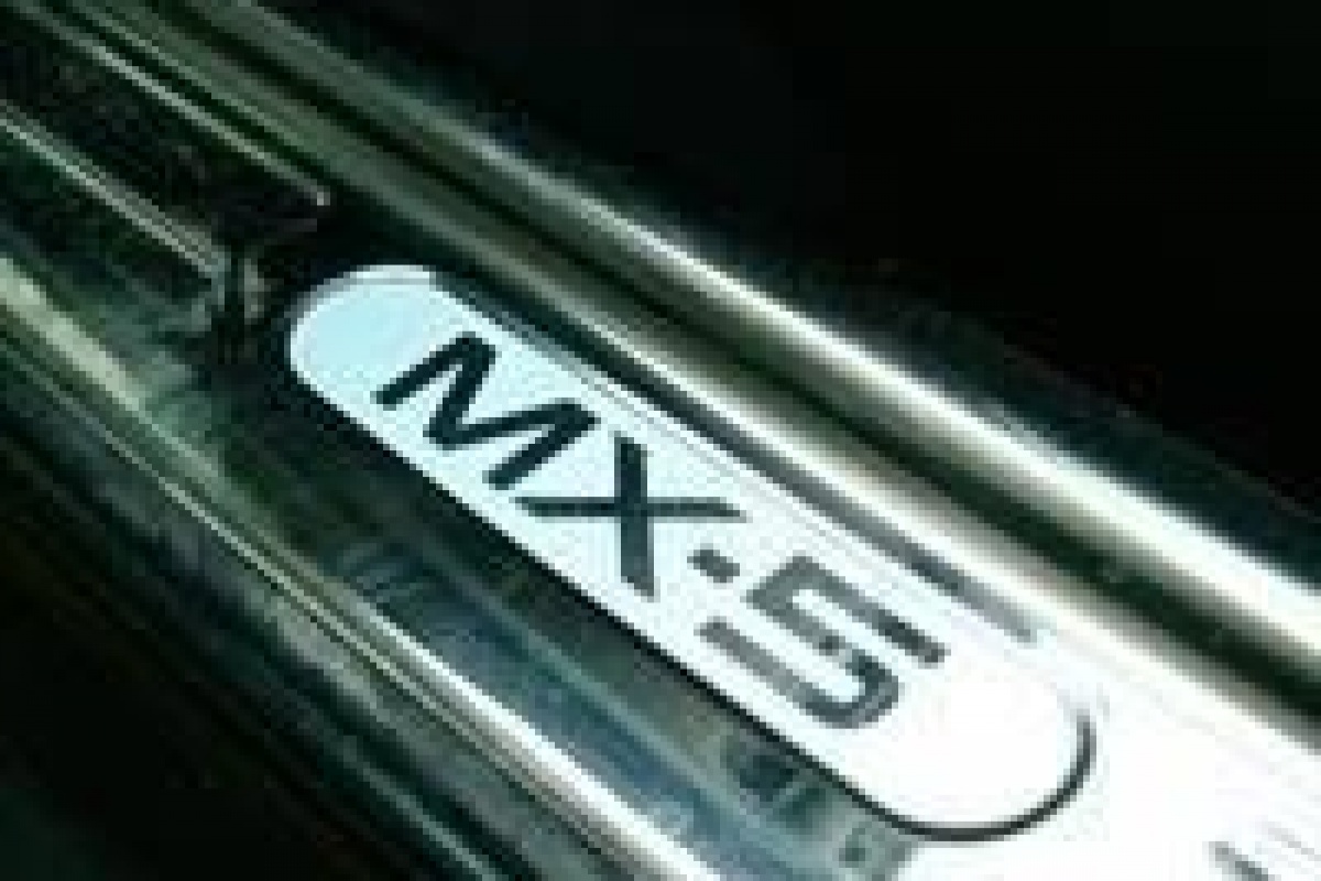MX5 1.8 LUXE