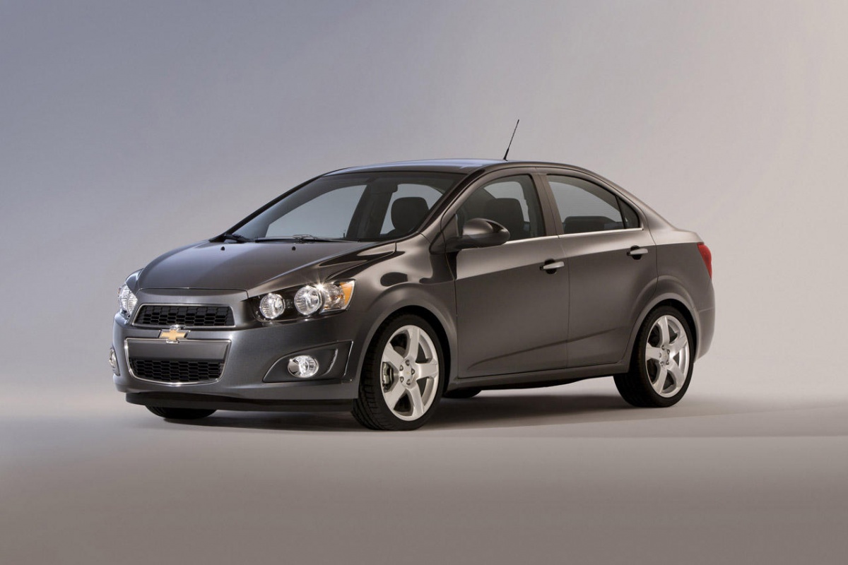 Chevrolet stelt vierdeurs Sonic (Aveo) voor