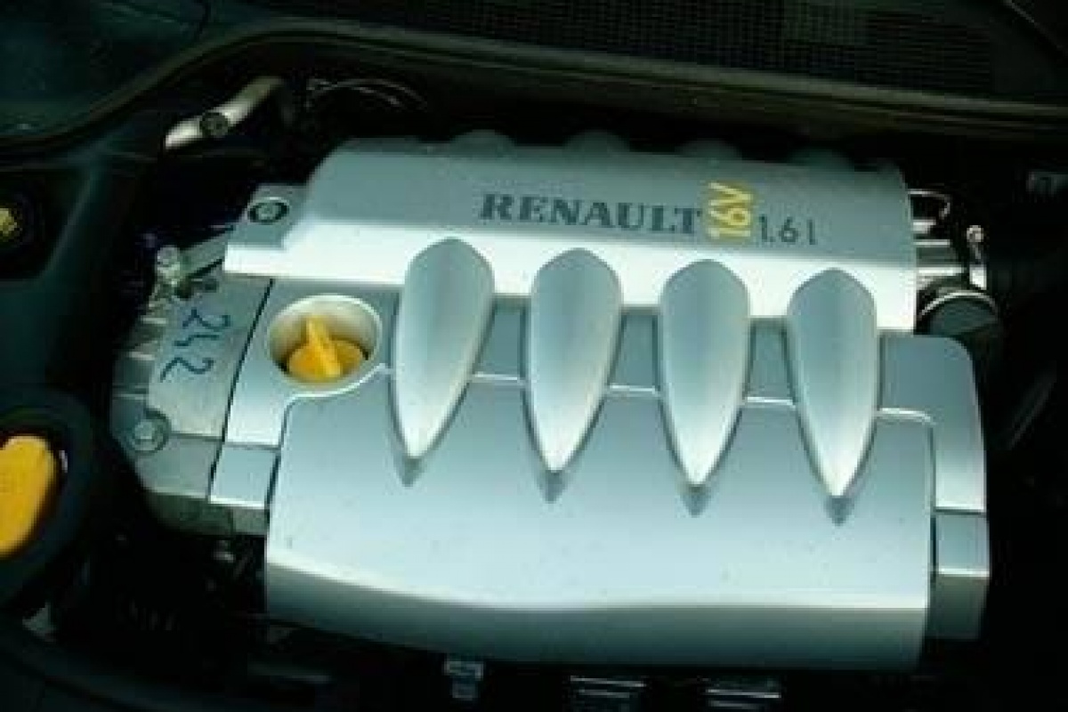 Renault Mégane II Berline 1.6 Expression Confort
