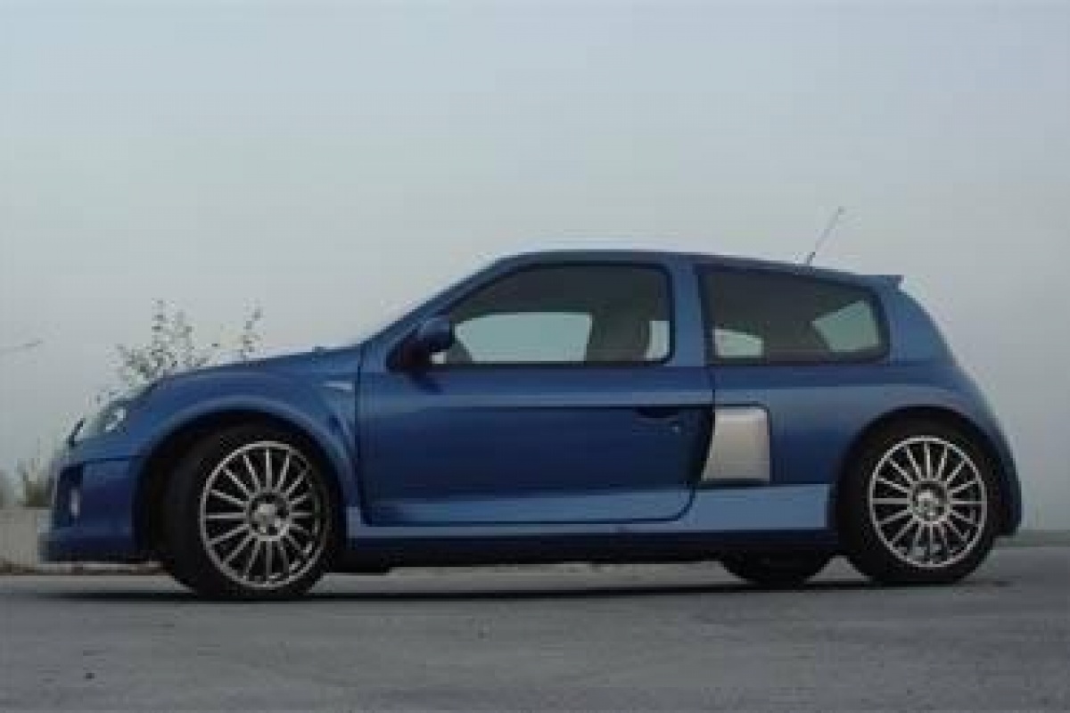 Renault Sport Clio V6