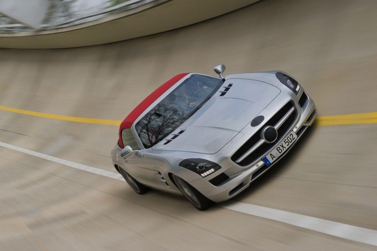 Mercedes SLS AMG Roadster preview