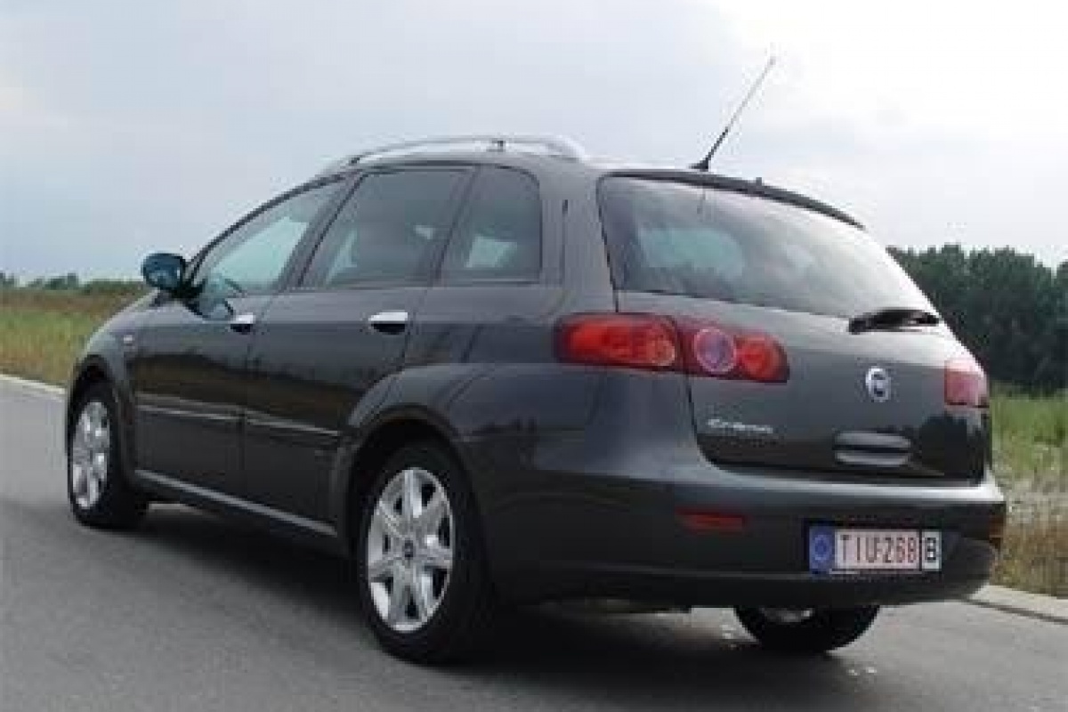 Fiat Croma 1.9JTD 150pk