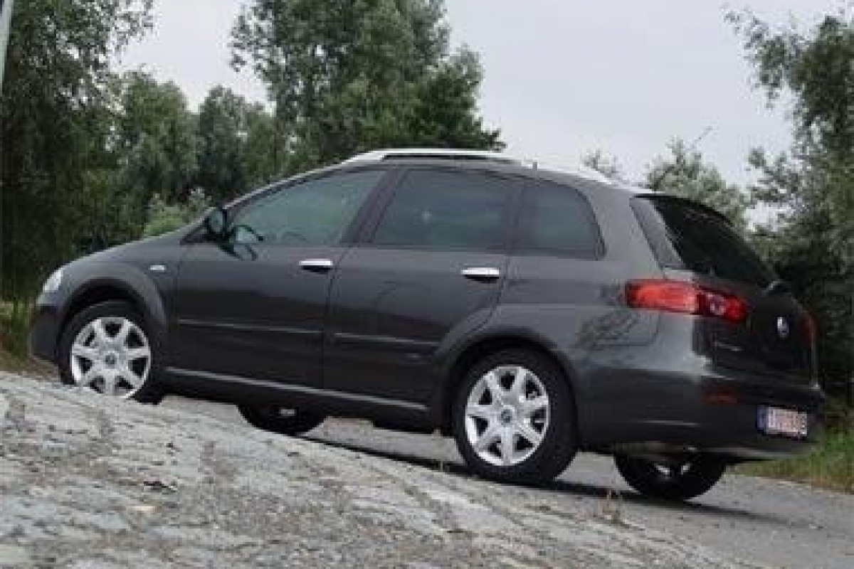 Fiat Croma 1.9JTD 150pk