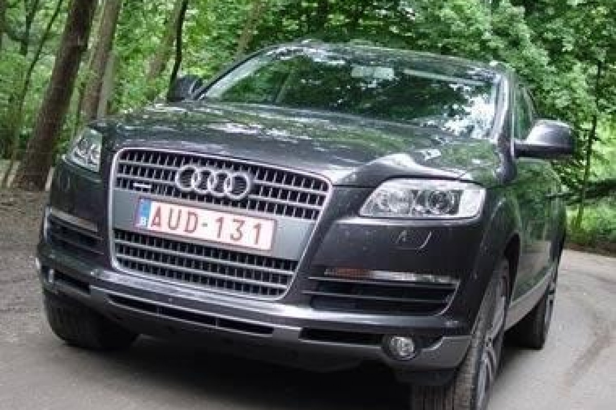 Audi Q7 4.2 V8