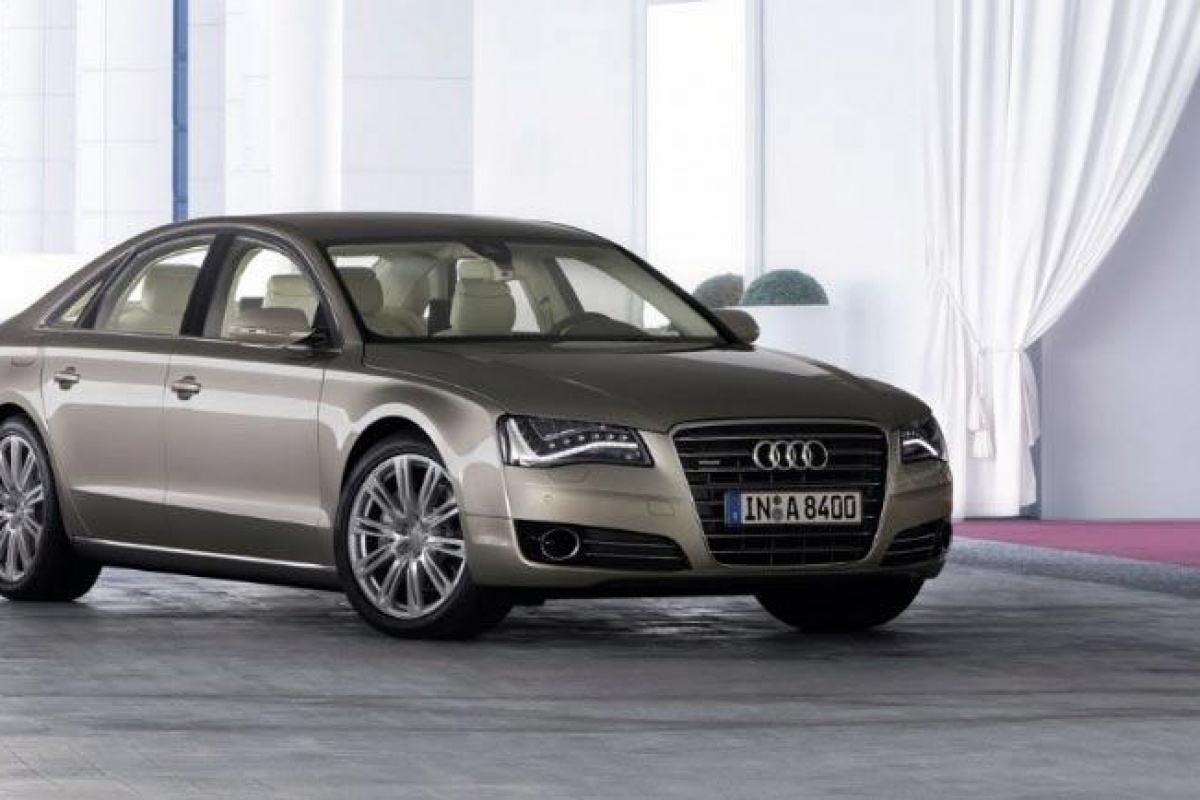 Audi A8 met voorwielaandrijving, nieuwe instapdiesel