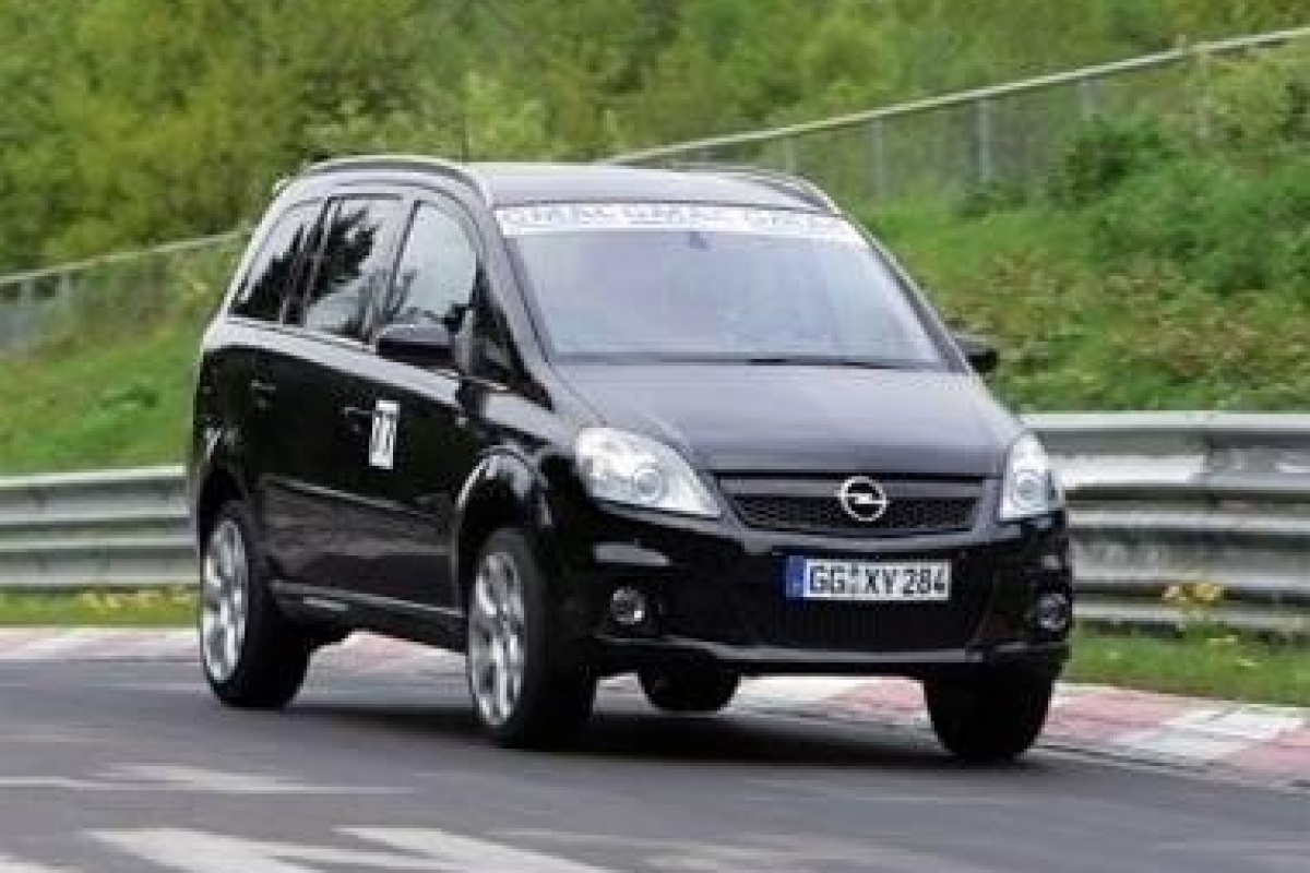 Opels tweede OPC-rekord nu met de Zafira