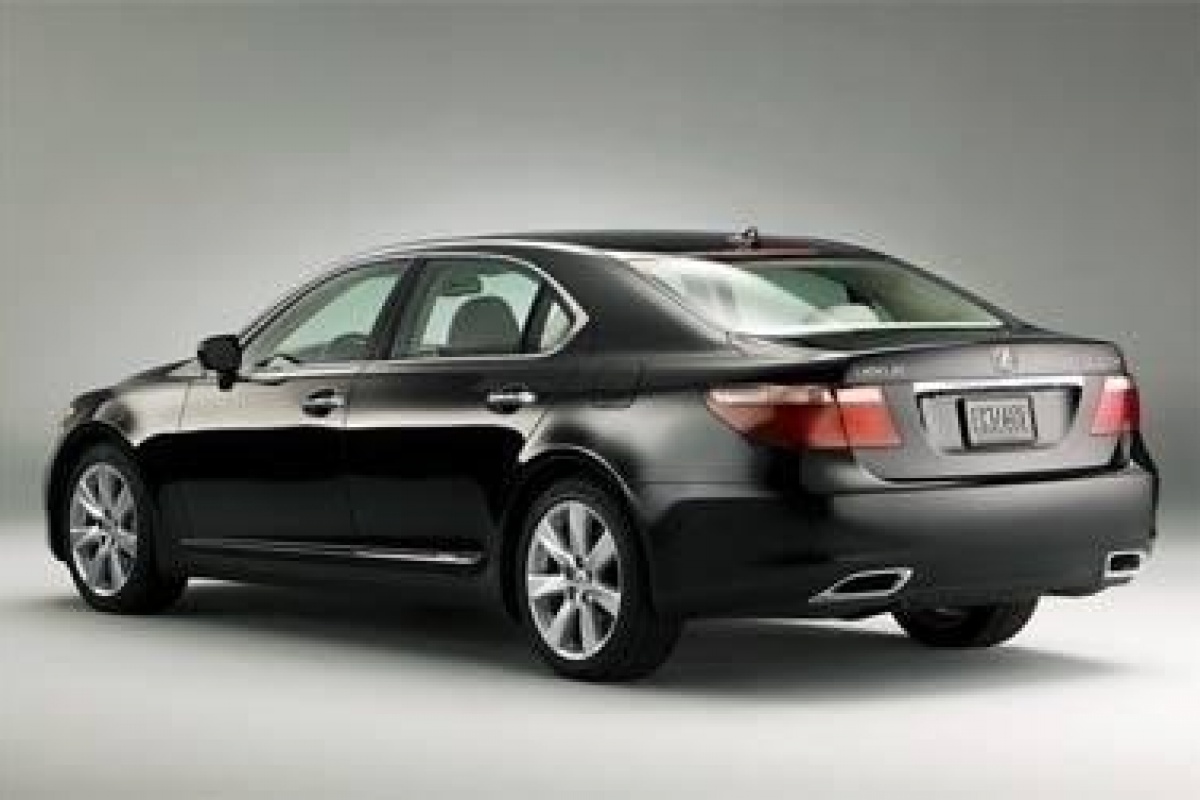 Lexus stelt hybride topmodel voor