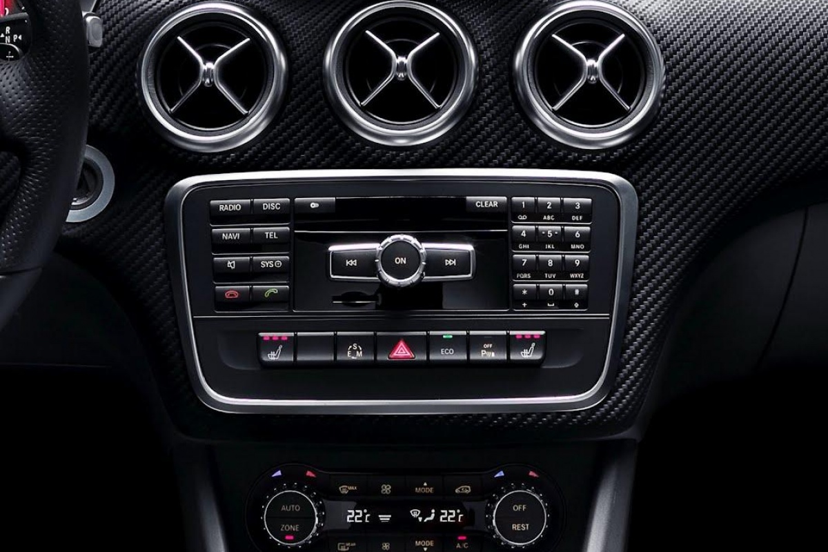 Mercedes A-Class 2012 Interior preview