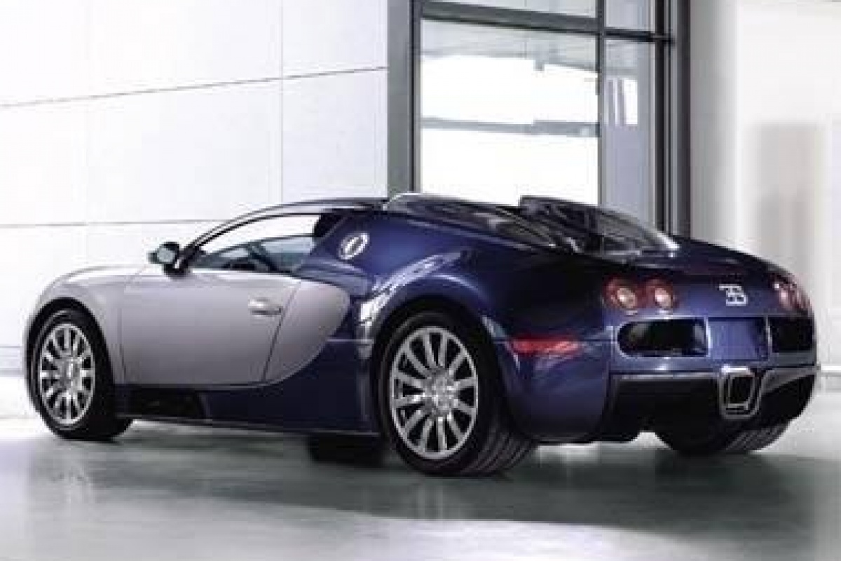 Bugatti Veyron slaat alles!