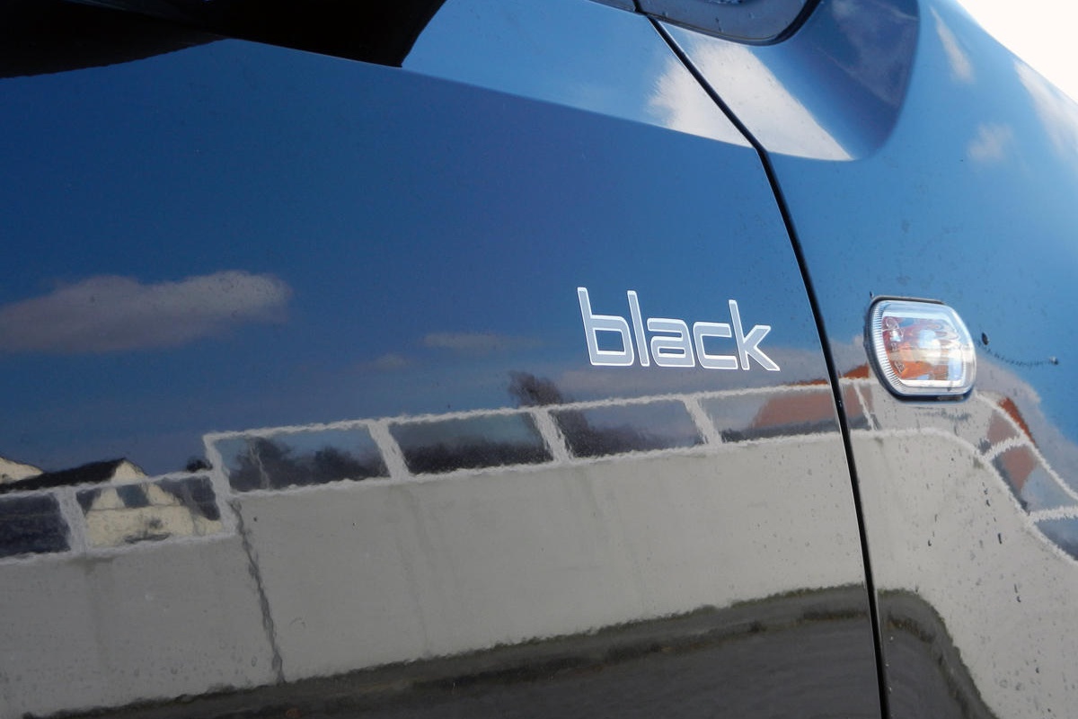 VW Black Up