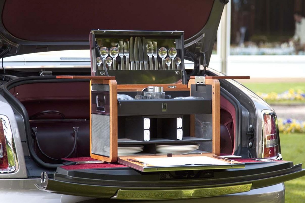 Rolls Royce Bespoke Picnick Set