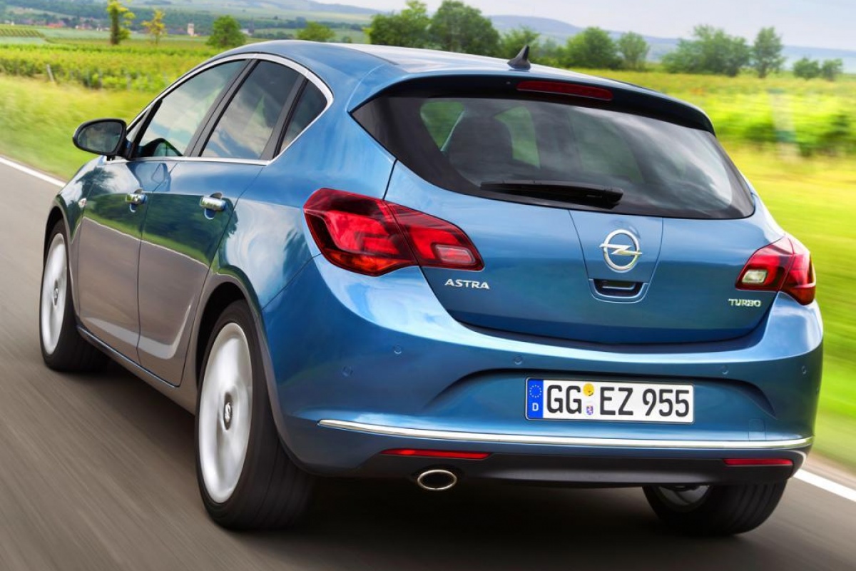 Opel Astra facelift 2012