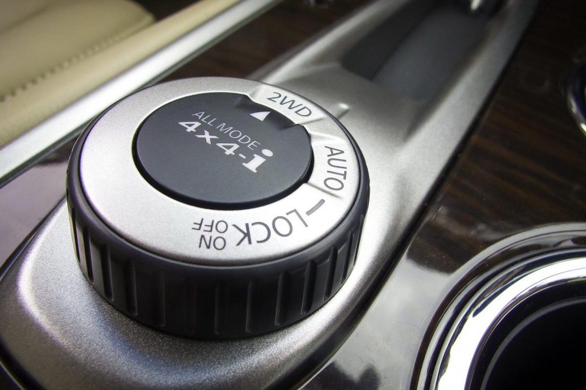 Nissan Pathfinder MY2013