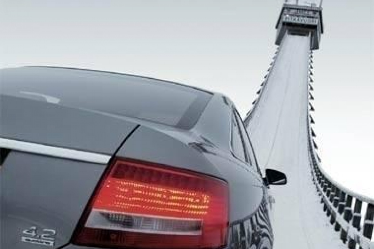 Audi quattro beklimt skischans