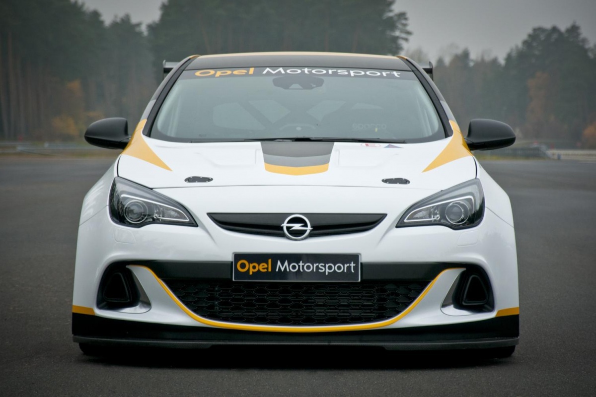 Opel Astra OPC Cup