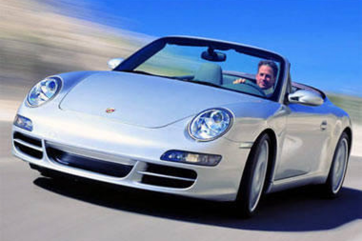 Porsche 997 nu ook dakloos