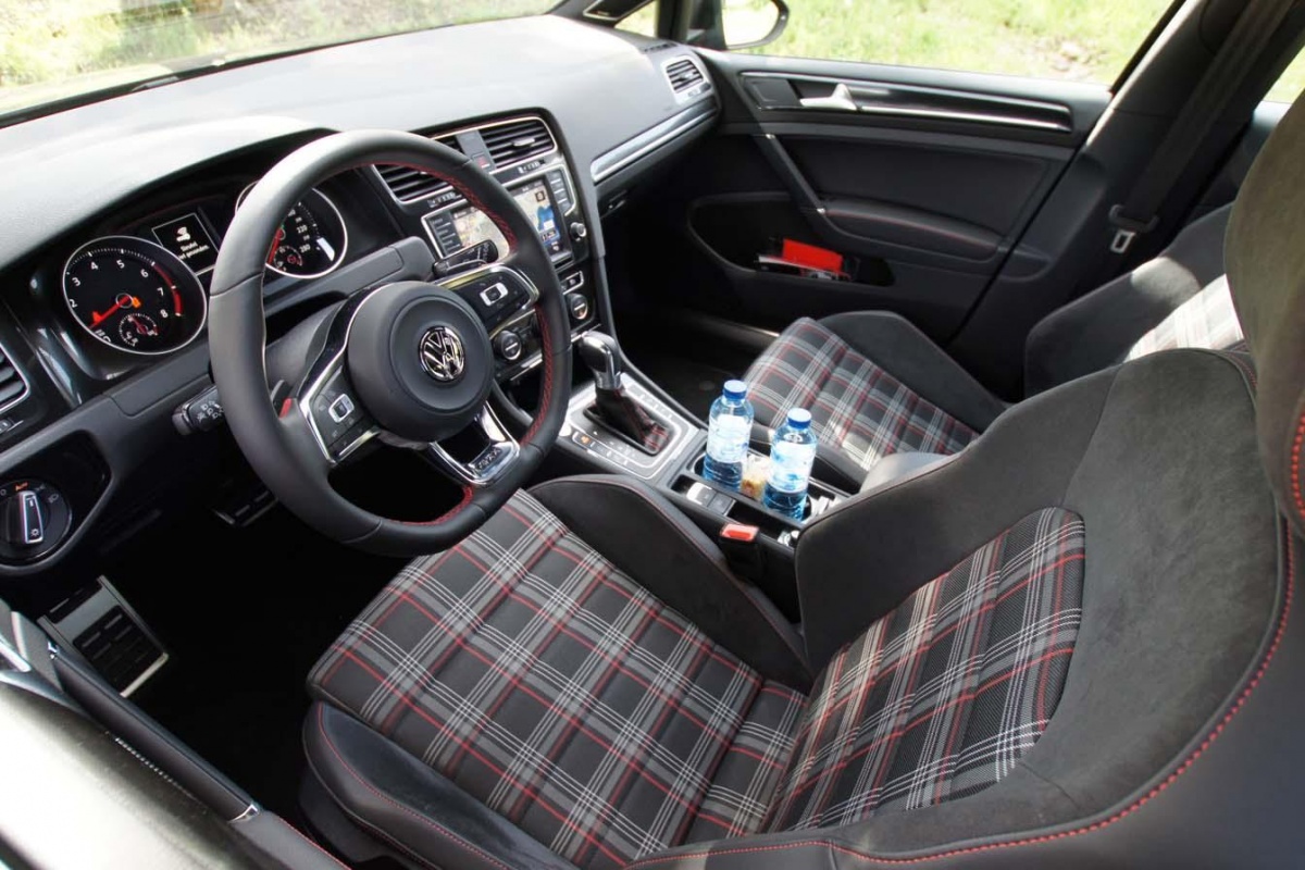 VW Golf GTI VII Performance
