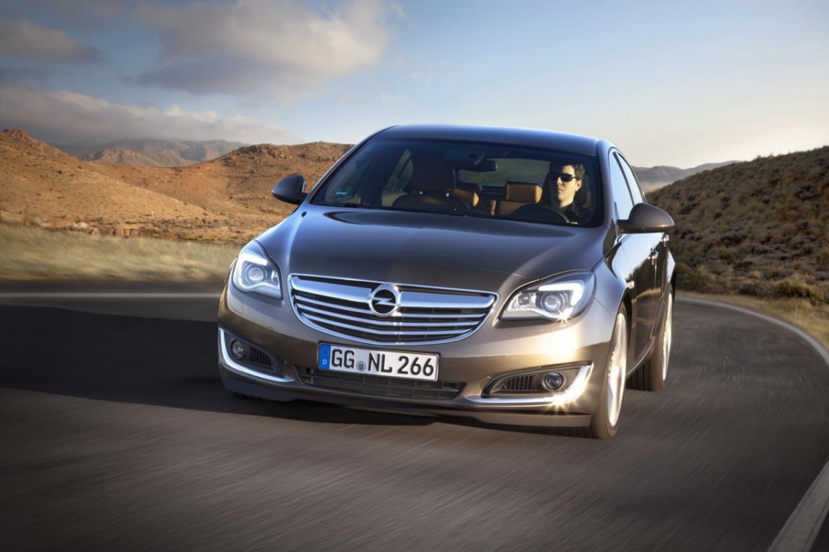 Nieuwe motoren, koetswerkdesign in facelift Opel Insignia