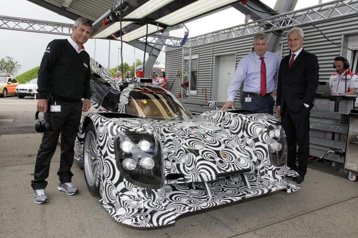 Porsche maakt zich op voor Le Mans... 2014