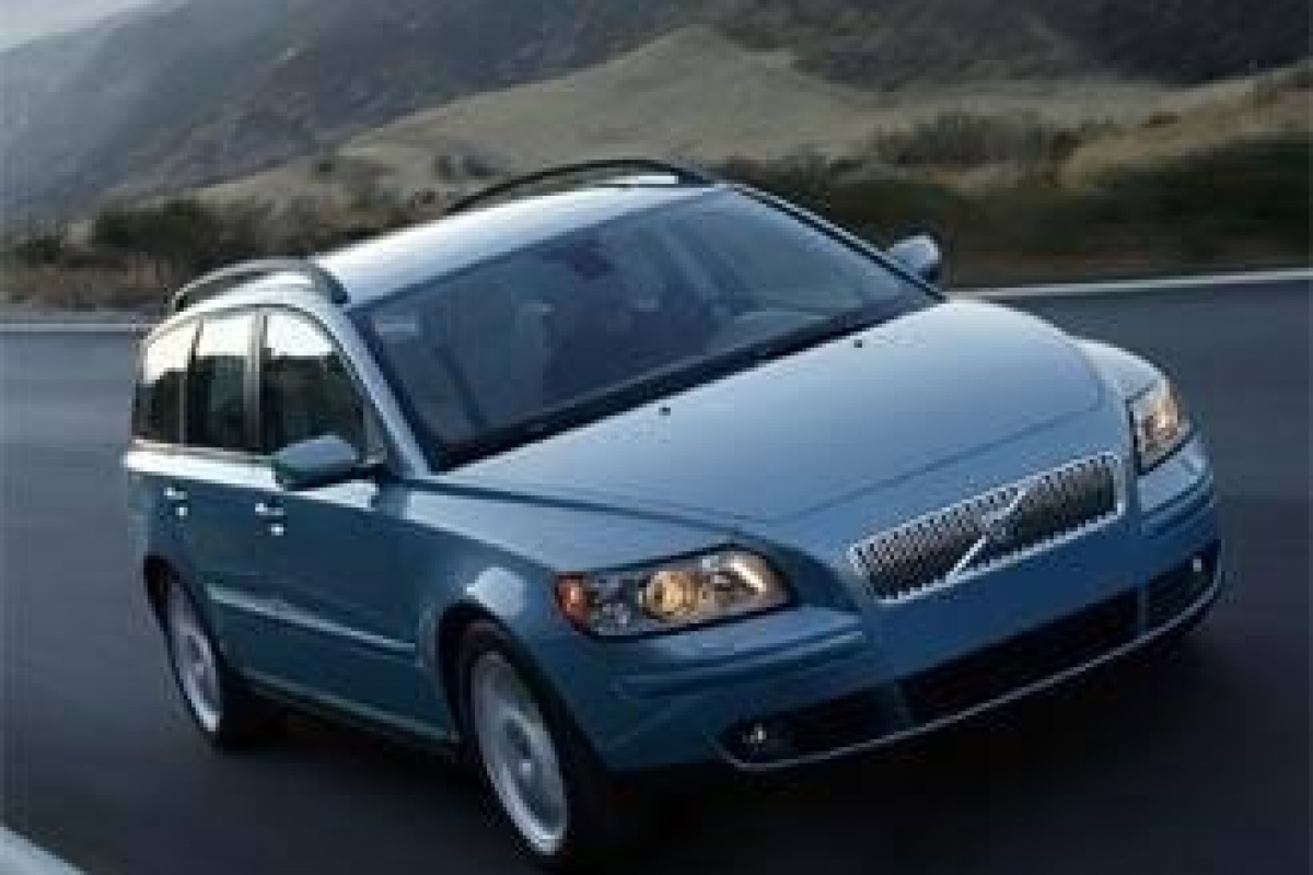 Volvo V50 voorgesteld