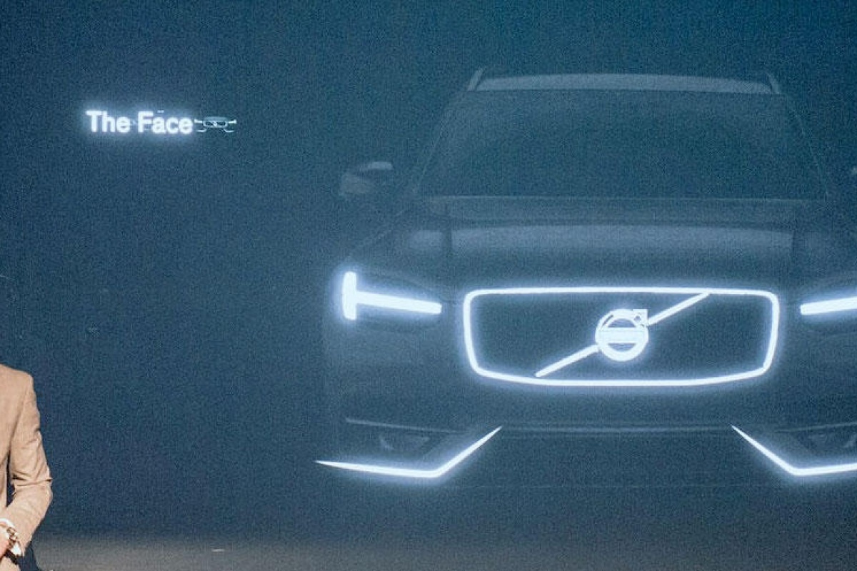 Volvo XC90 teasers