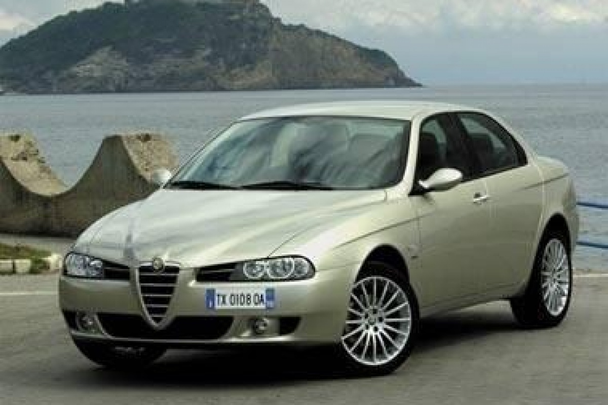 Alfa Romeo 156 en Sportwagon in het nieuw