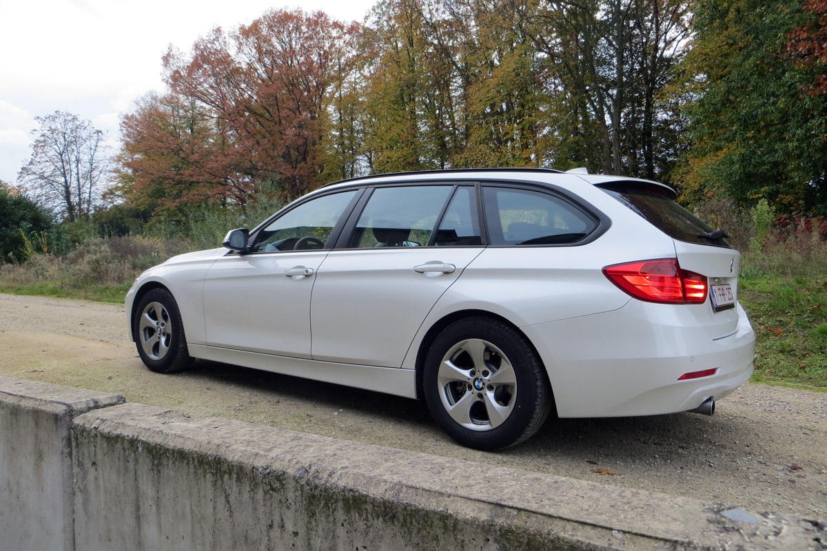 BMW 318d Touring / 320d Efficient Dynamics Touring