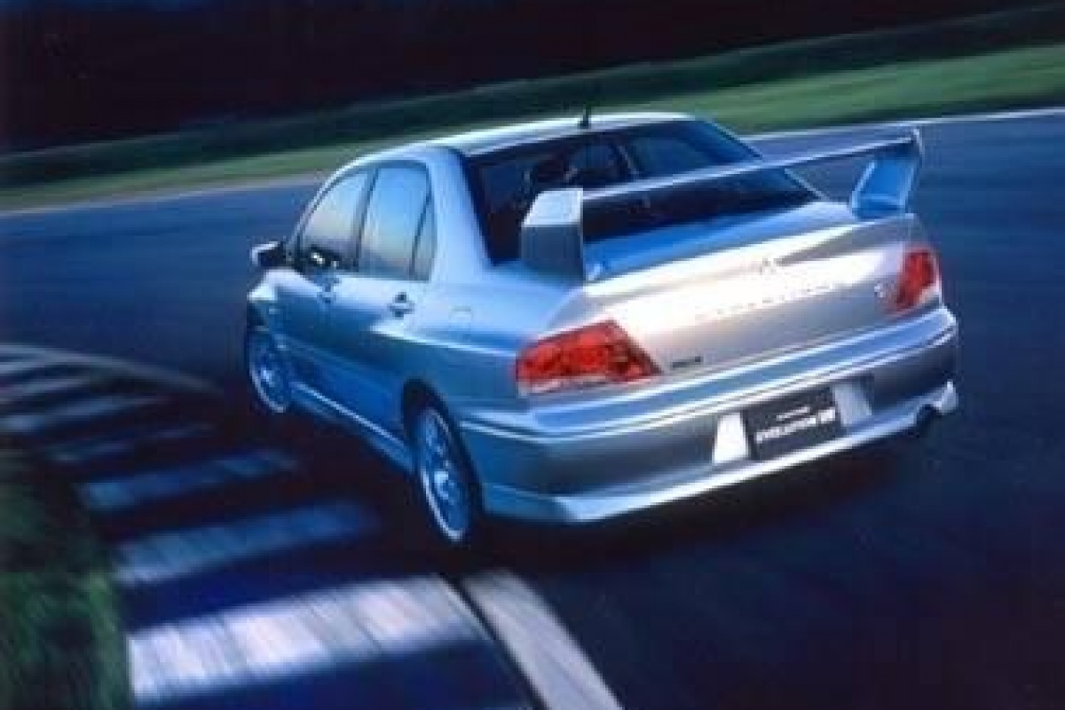 Mitsubishi Lancer EVO VII, Carisma 2002, Pajero Evolution