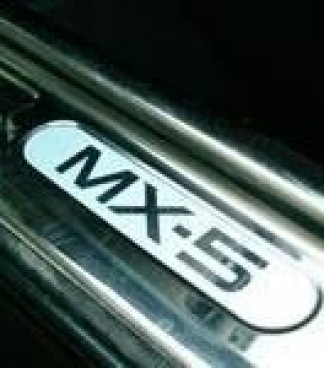 MX5 1.8 LUXE